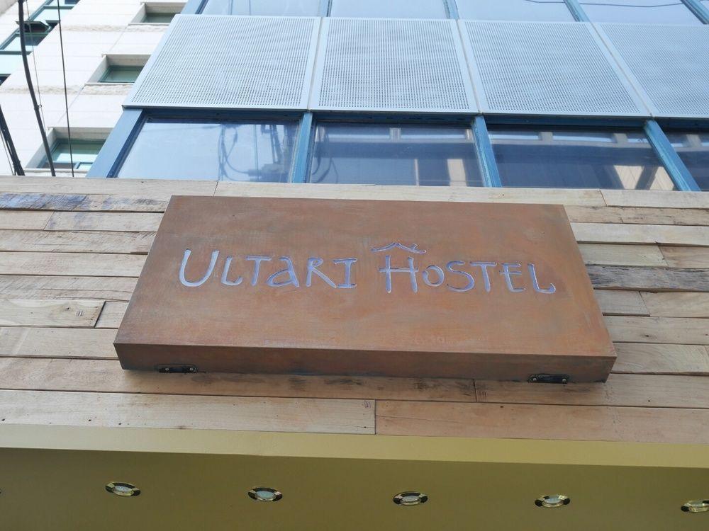 Sinchon Sisters Hostel Seoul Exteriör bild