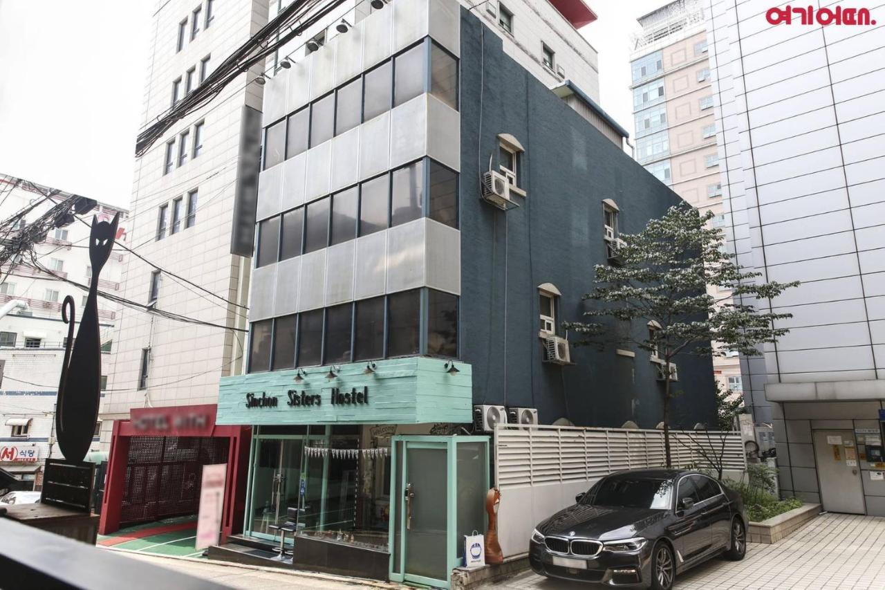Sinchon Sisters Hostel Seoul Exteriör bild