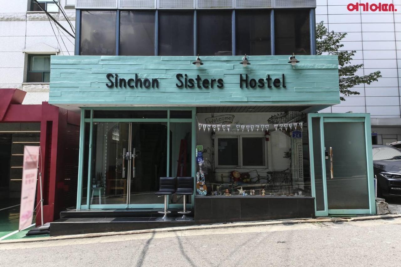 Sinchon Sisters Hostel Seoul Exteriör bild