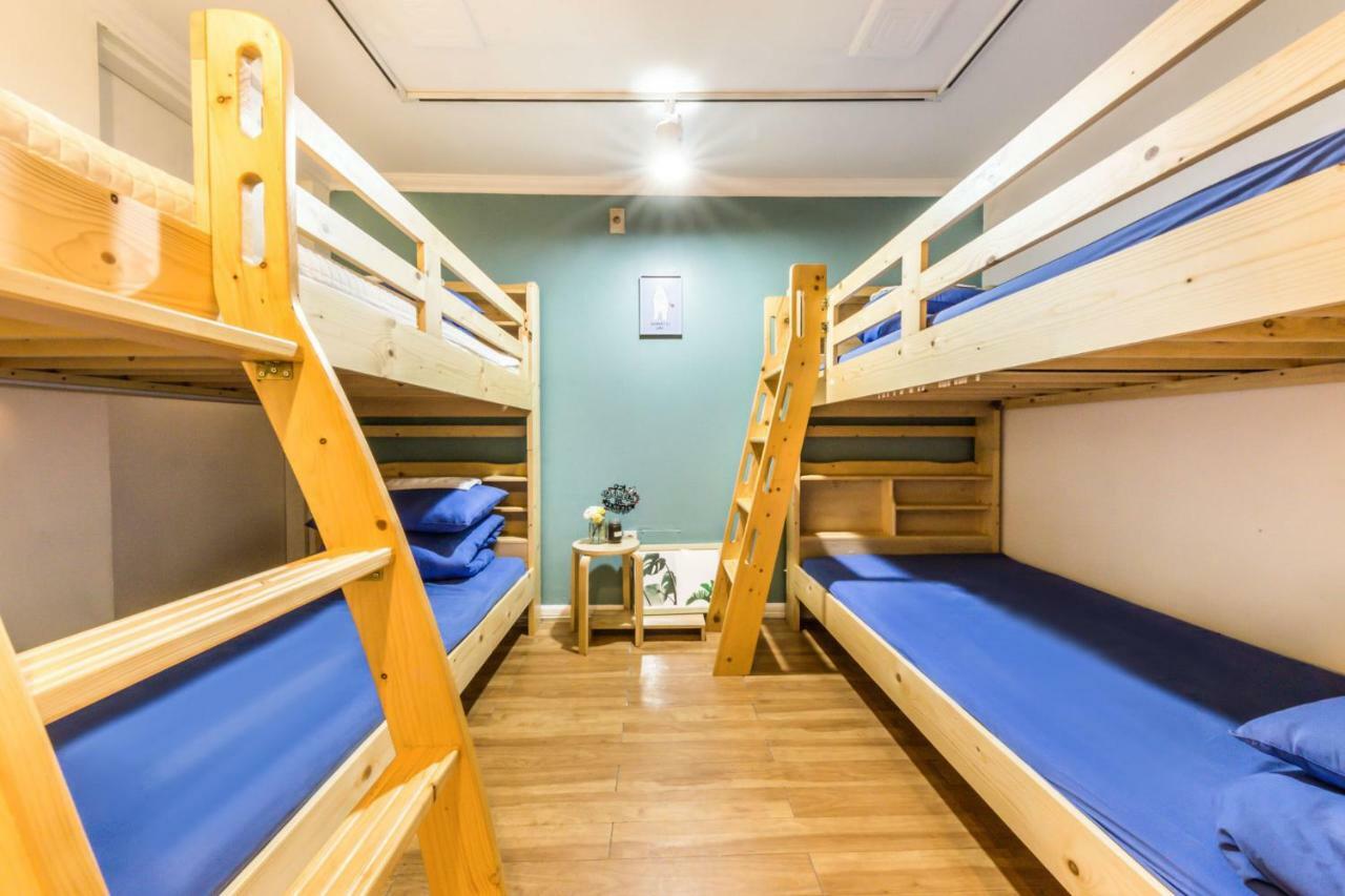Sinchon Sisters Hostel Seoul Exteriör bild