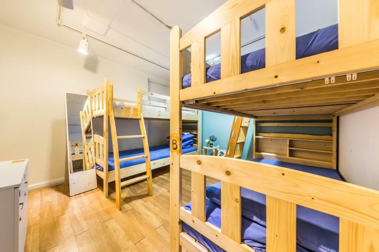 Sinchon Sisters Hostel Seoul Exteriör bild